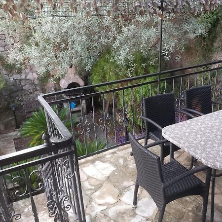 Holiday Home Stone House Perast Exterior foto